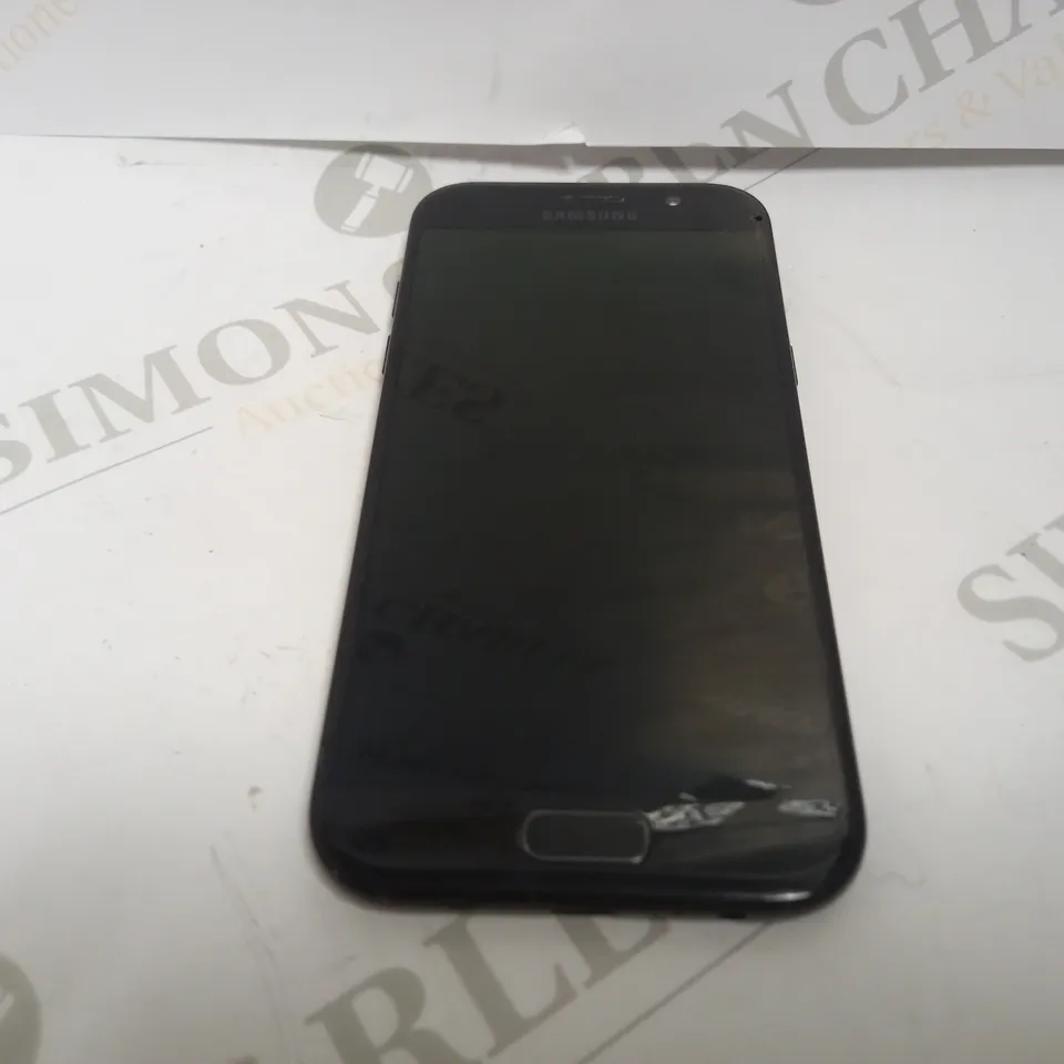 SAMSUNG PHONE - MODEL UNKNOWN
