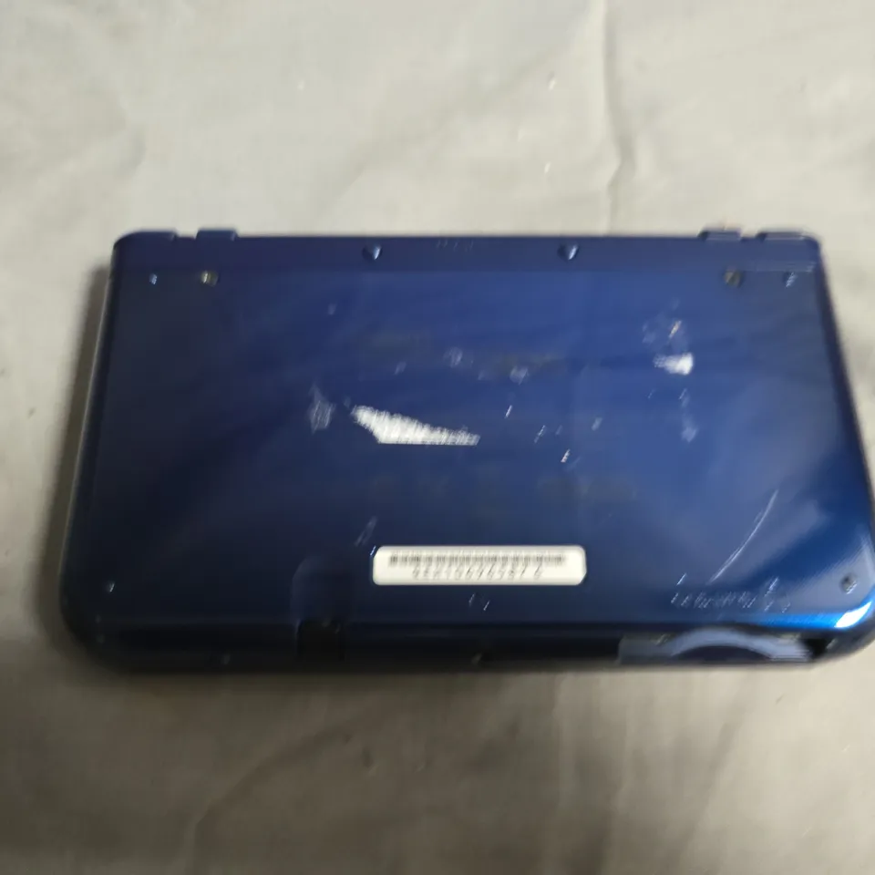 NINTENDO 3DS XL HANDHELD CONSOLE 