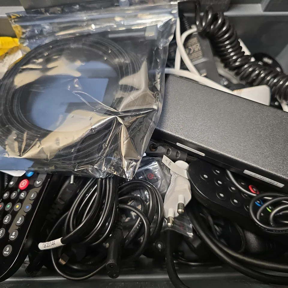 APPROXIMATELY 12 ASSORTED ITEMS TO INCLUDE - SKY REMOTE , ETHERNET CABLE , SHARK REMOTE ETC