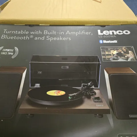 BOXED LENCO LS-600WA TURNTABLE WITH BUILT IN AMPLIFIER