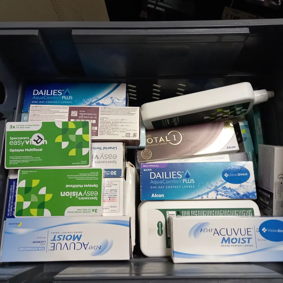 LOT OF HOUSEHOLD ITEMS TO INCLUDE NICOTINELL 21MG PATCHES, ETC