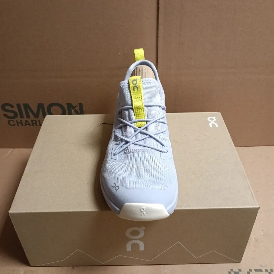 BOXED PAIR OF ON RUNNING CLOUDLEAP KIDS' TRAINERS - 3
