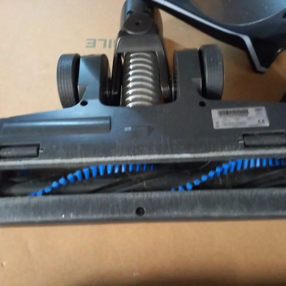 UNBOXED VAX BLADE 4 VACUUM CLEANER WITH BATTERY