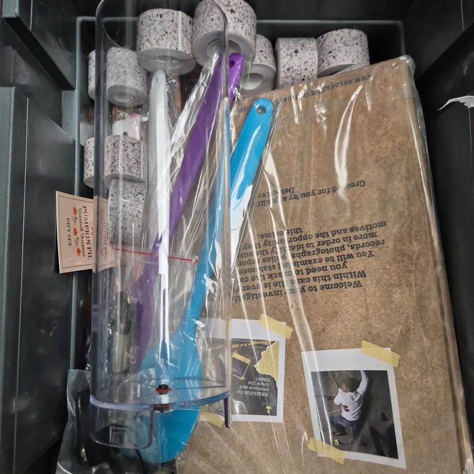 APPROXIMATELY 15 ASSORTED HOUSEHOLD ITEMS TO INCLUDE COLOURED PAPER CUPS, POT ME POTTING SOIL AND CERAMIC COASTERS