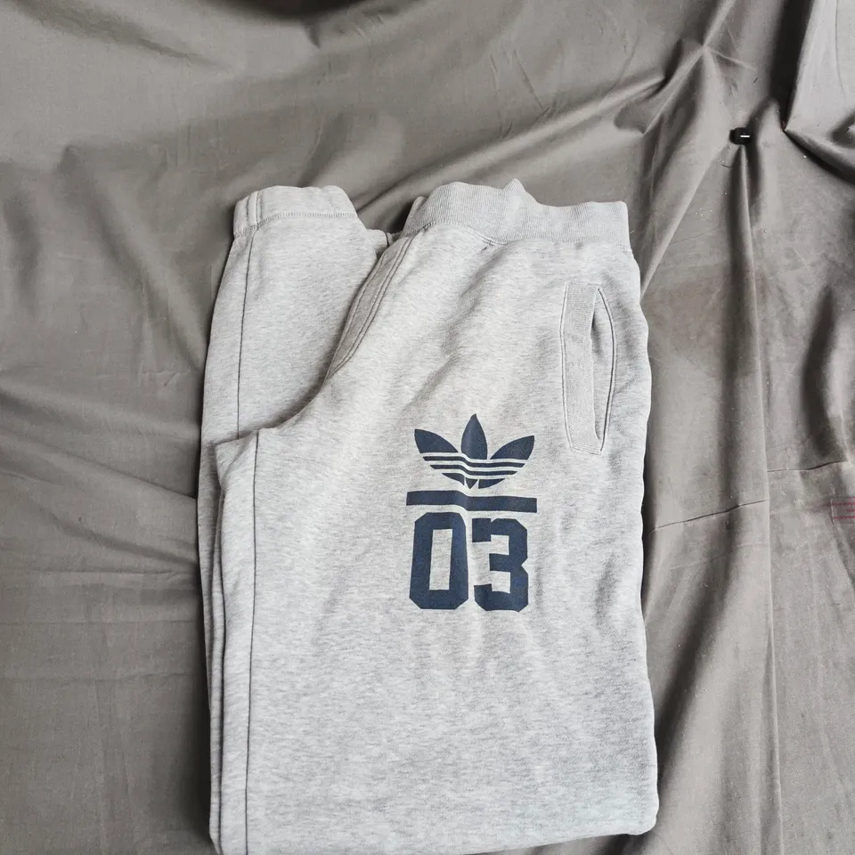 ADIDAS GREY TRACKSUIT JOGGERS SIZE M