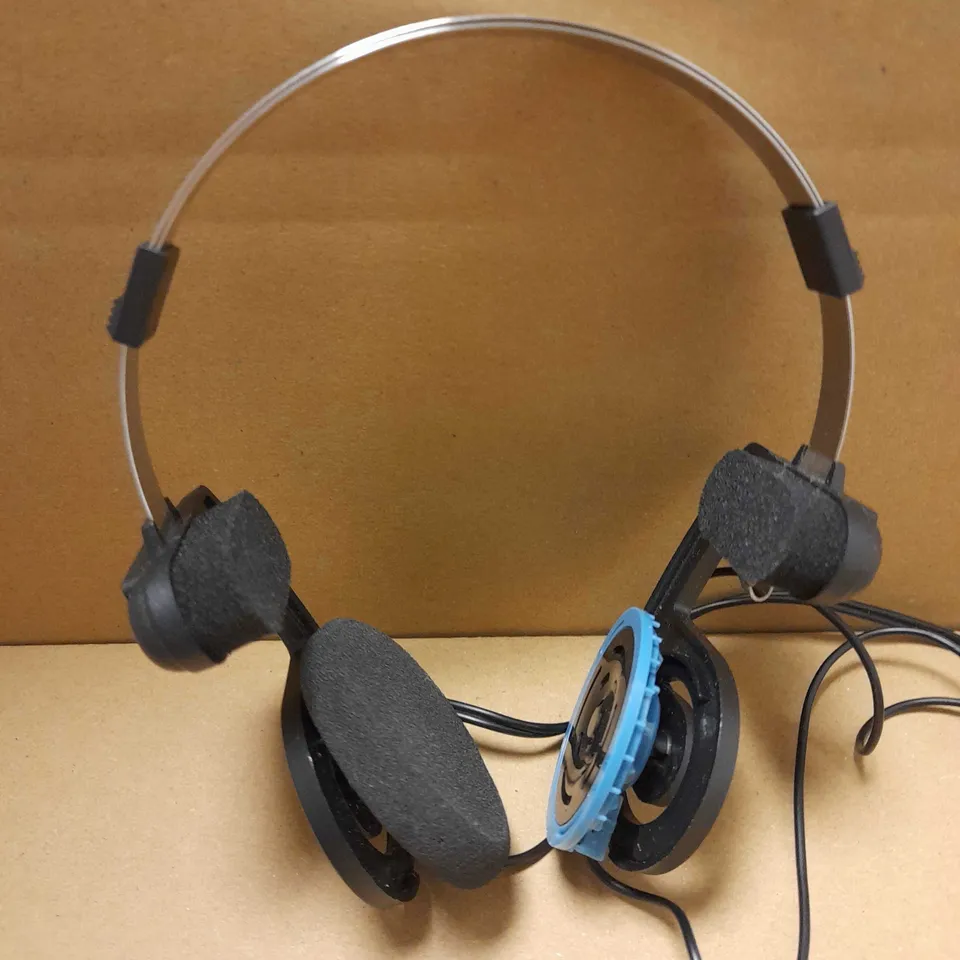 KOSS "PORTA PRO" WIRED HEADPHONES