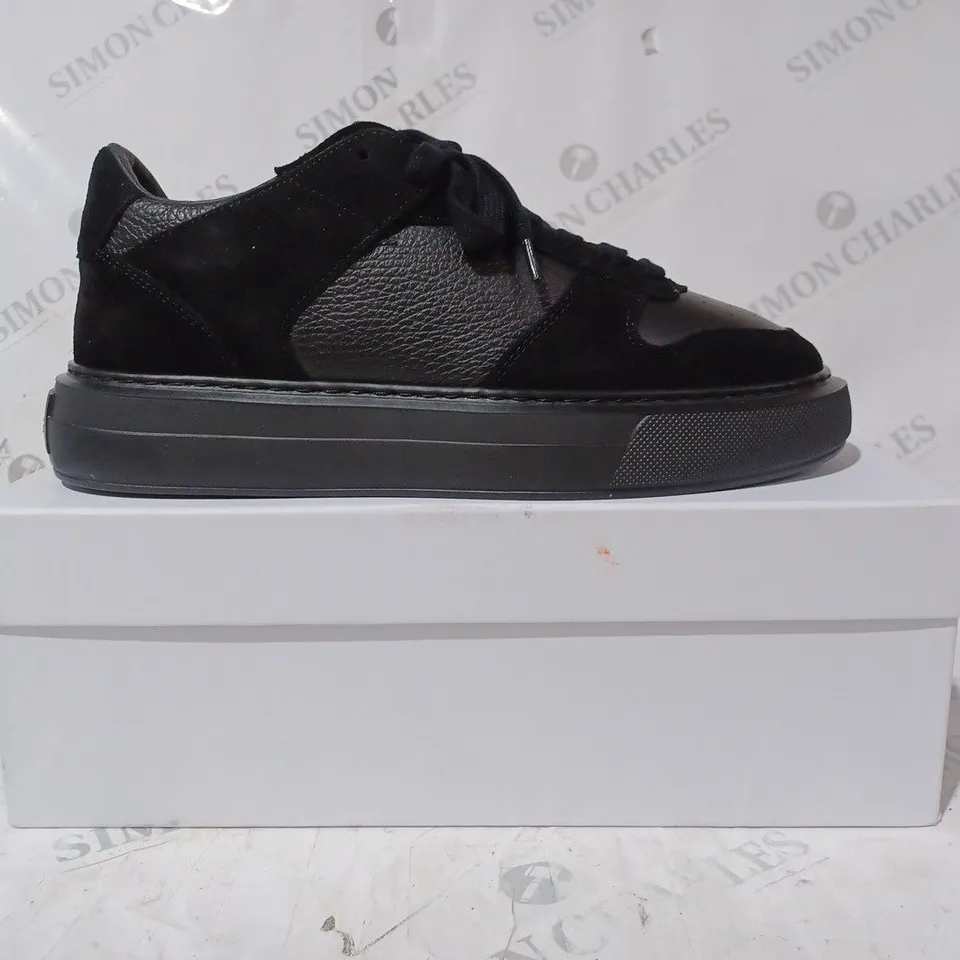 BOXED PAIR OF CLEENS SHOES IN BLACK UK SIZE 10