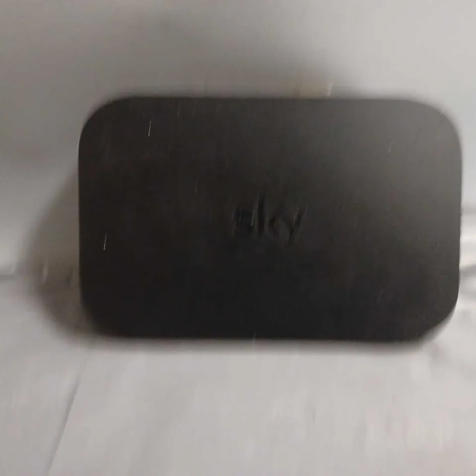 SKY EM150 Q MINI BOX