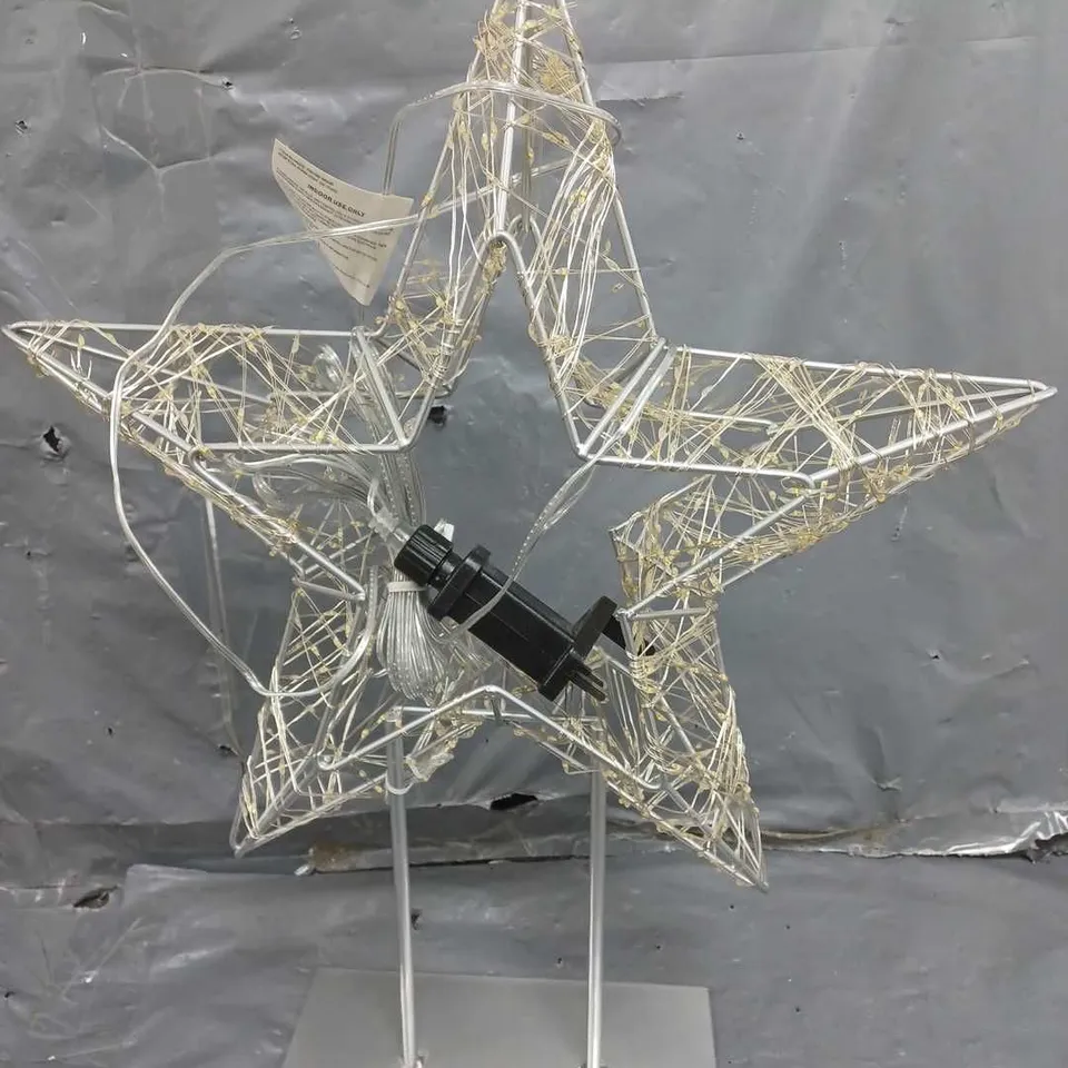 45 CM STAR ROOM LIGHT ON STAND CHRISTMAS DECORATION