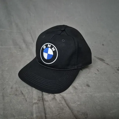 BLACK BMW CAP WITH LOGO – ONE SIZE