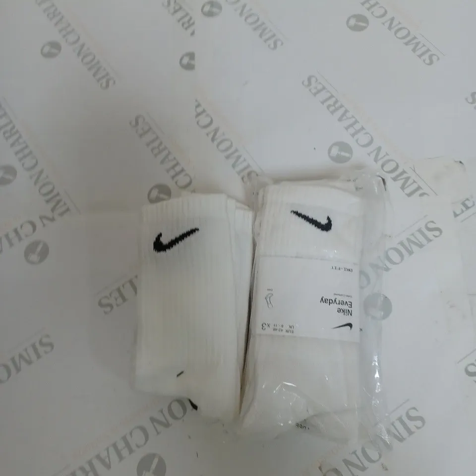 2 SETS OF WHITE NIKE SOCKS 