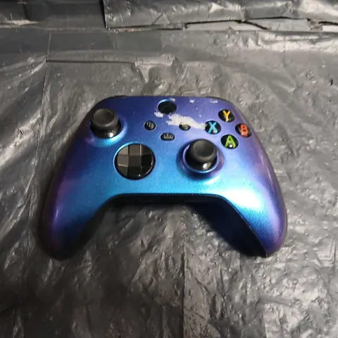 XBOX WIRELESS CONTROLLER – BLUE/PURPLE GRADIENT