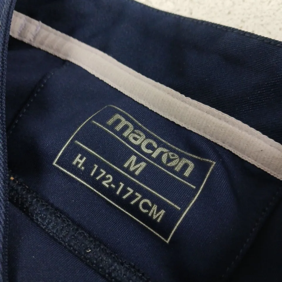 SCOTLAND RUGBY JERSEY BY MACRON – NAVY/WHITE, SIZE M (H 172-177 CM)
