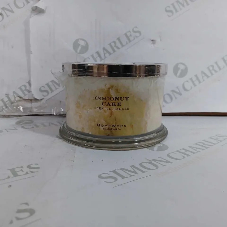 HOME WORX COCONUT CAKE CANDLE
