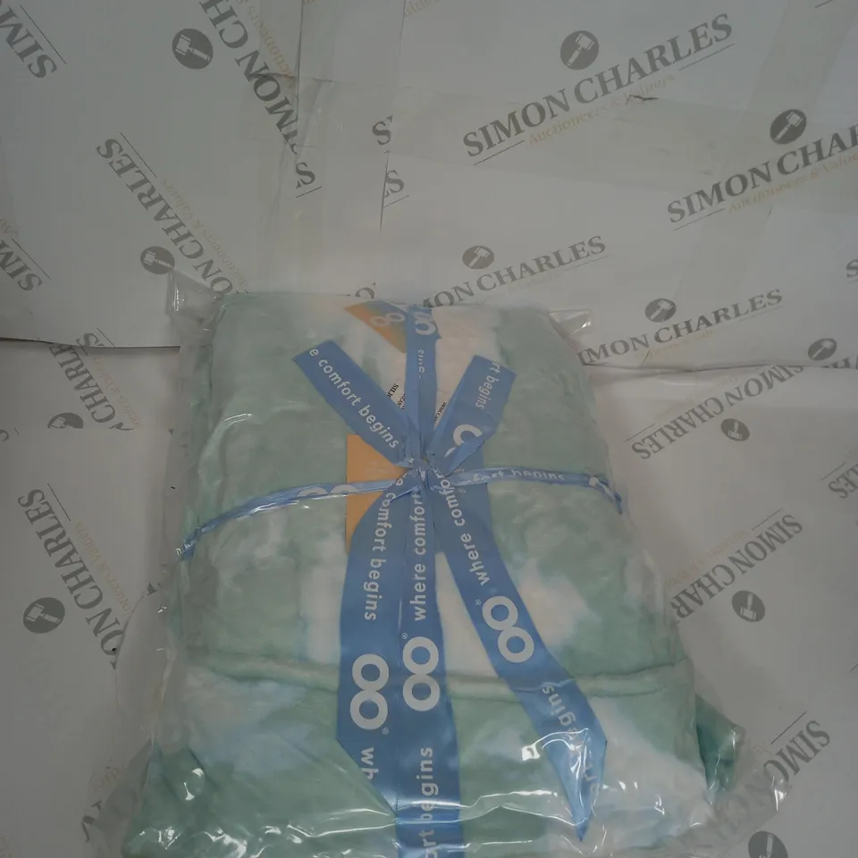OODIE OVERSIZED WEARABLE BLANKET - 