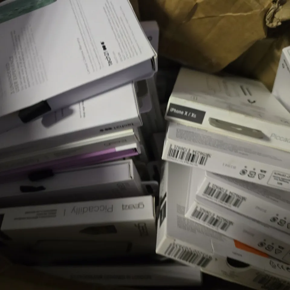 BOX OF APPROXIMATELY 22 PHONE CASES TO INCLUDE - GEAR 4 IPHONE XR , TECH21 EVO GEM IPHONE 7 , TECH 21 IPHONE X ETC