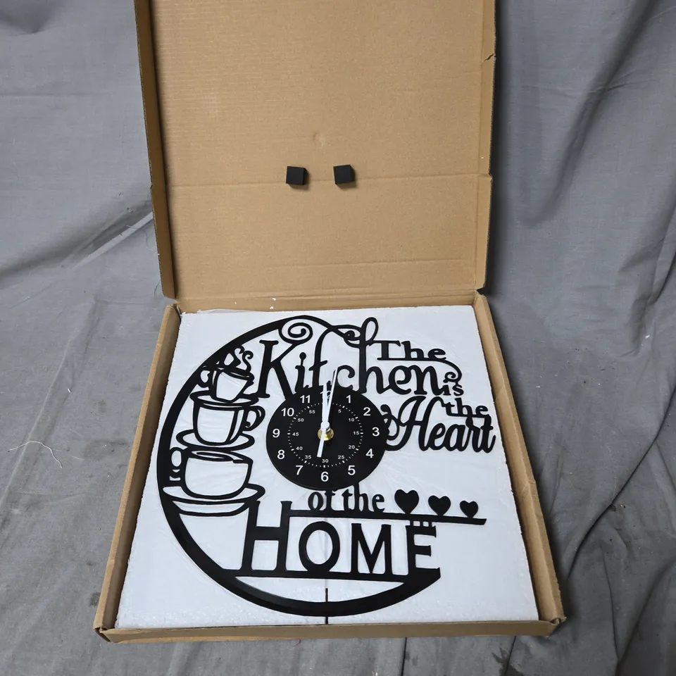 DDZIO THE KITCHEN IS THE HEART OF THE HOME WALL CLOCK – BOXED