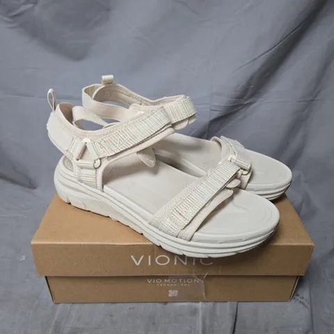 BOXED VIONIC WALK MAX SANDALS IN CREAM - SIZE 8