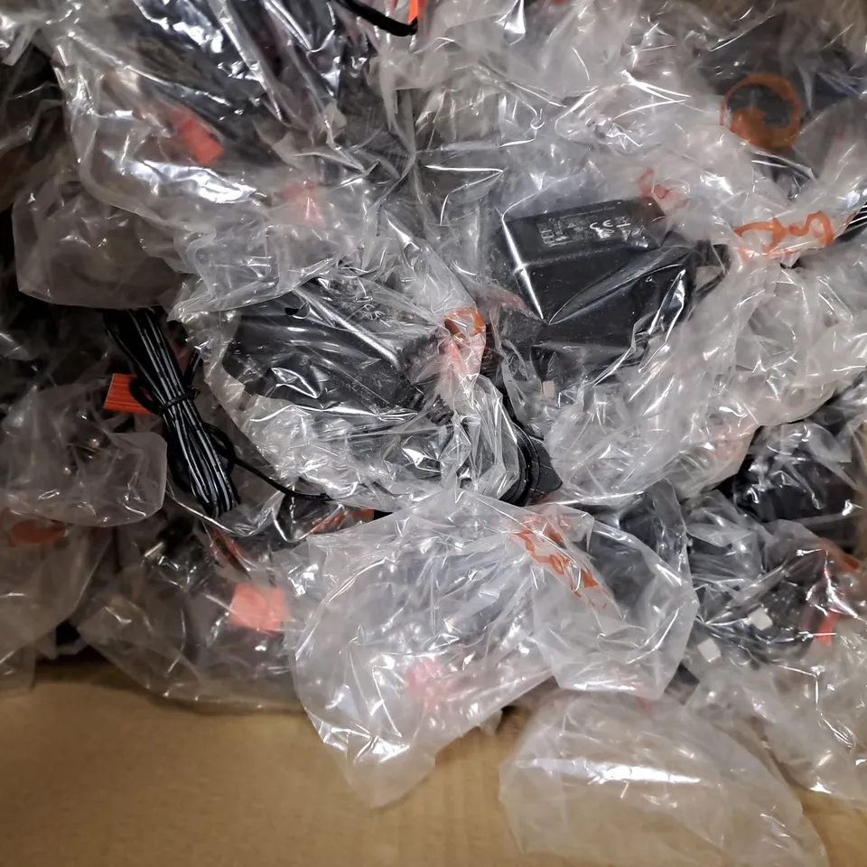 BOX OF APPROXIMATELY 120 CULUS LISTED CHARGER POWER SUPPLY PLUG WITH TRAVEL ADAPTOR - ADS-12AE-12