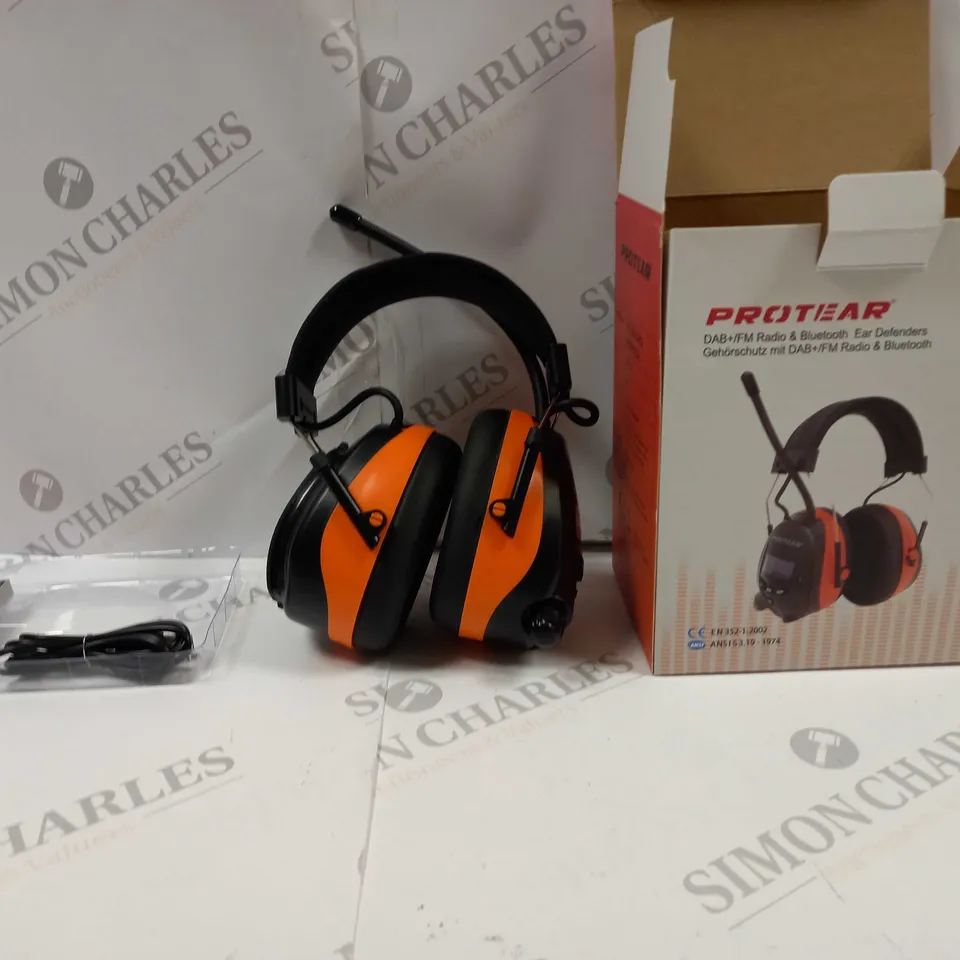 PROTEAR DAB/FM RADIO EAR DEFENDERS 