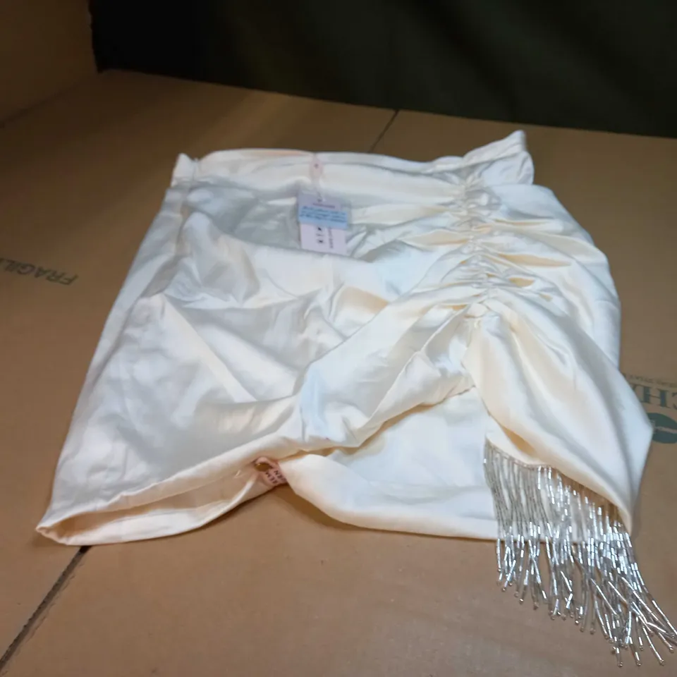 OH POLLY IVORY SATIN RUCHED MINI SKIRT - SIZE 14