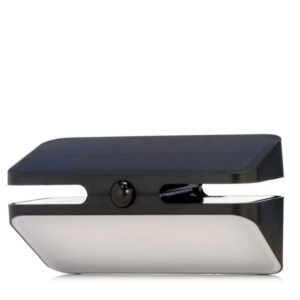 BUILDCRAFT 700 LUMEN SOLAR GARDEN SECURITY LIGHT