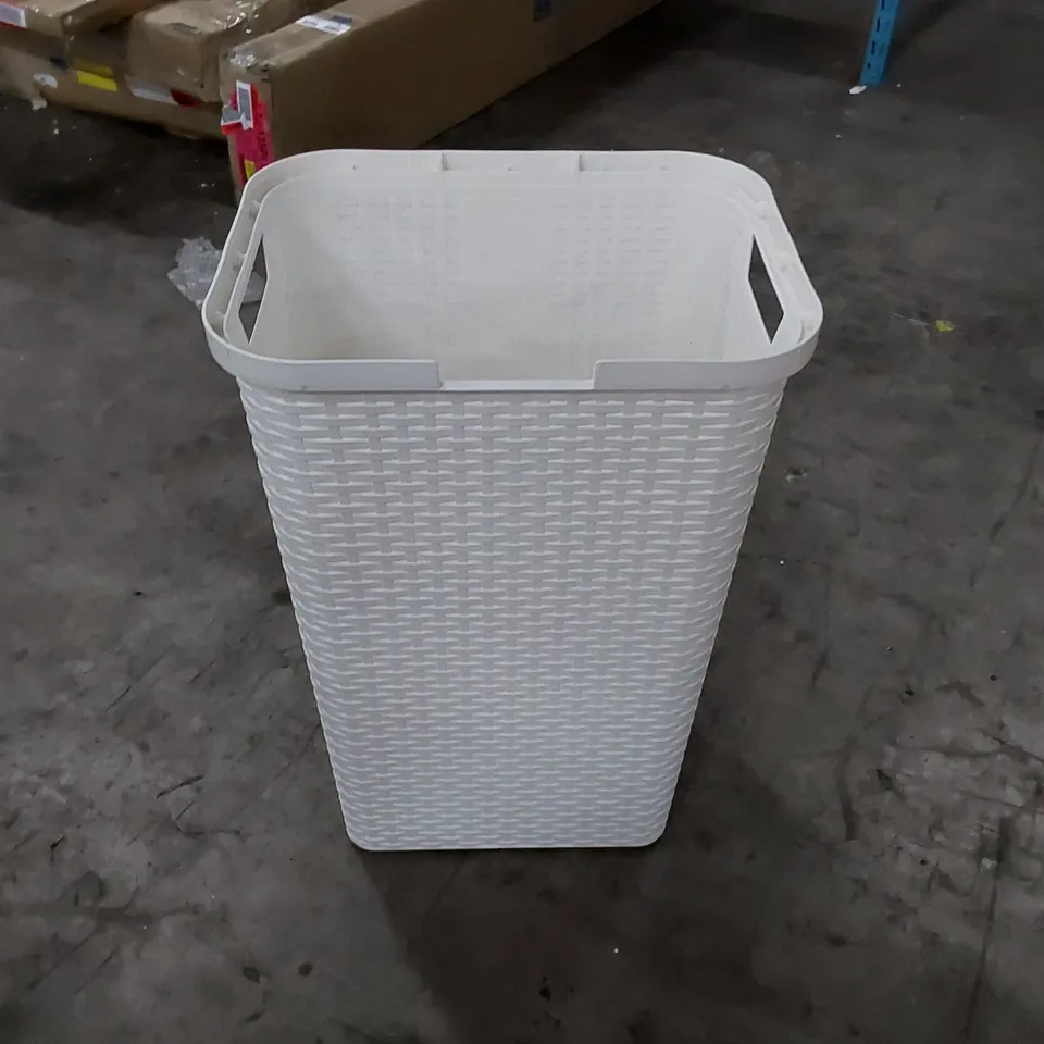 PLASTIC LAUNDRY BIN WITH HANDLES 