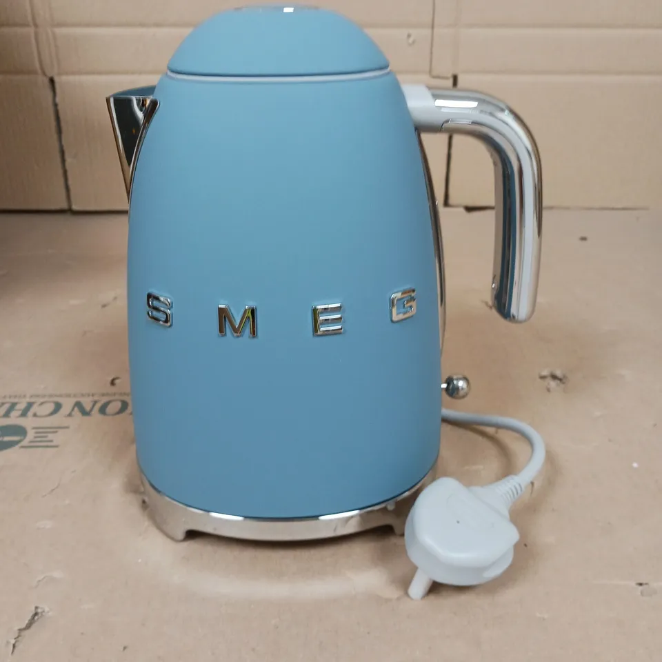 SMEG RETRO STYLE JUG KETTLE STORM BLUE