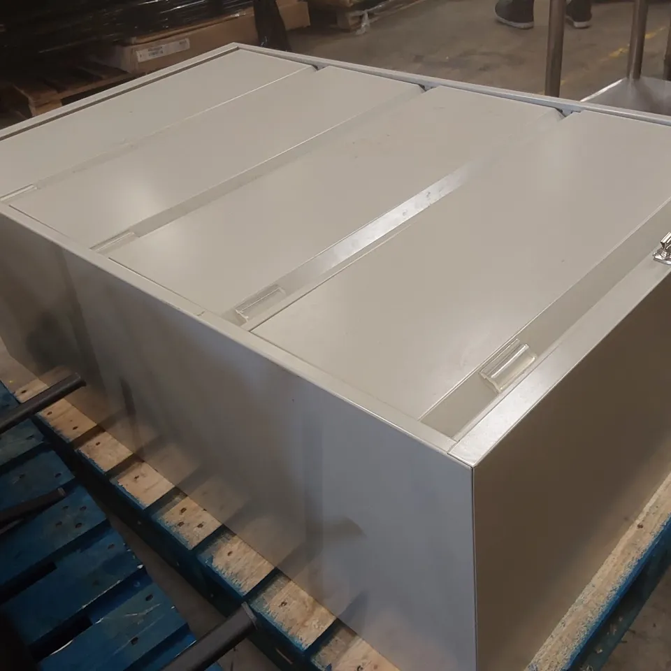 BISLEY 4-DRAWER METAL FILING CABINET