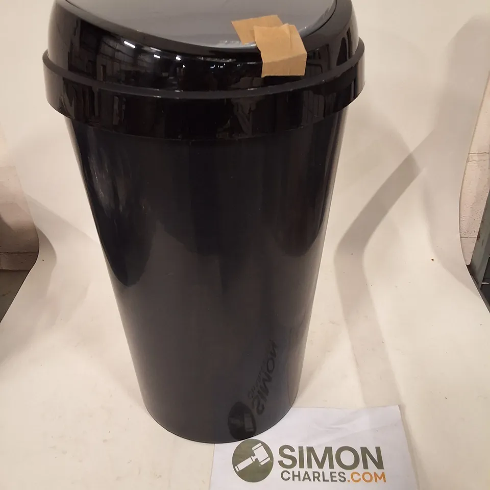 BLACK PLASTIC BIN WITH GREY LID