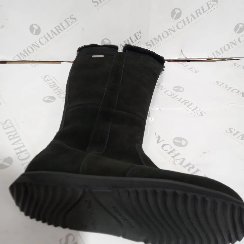 BOXED EMU AUSTRALIA "MOONTA" WATERPROOF KNEE LEATHER BOOTS, BLACK - SIZE 5