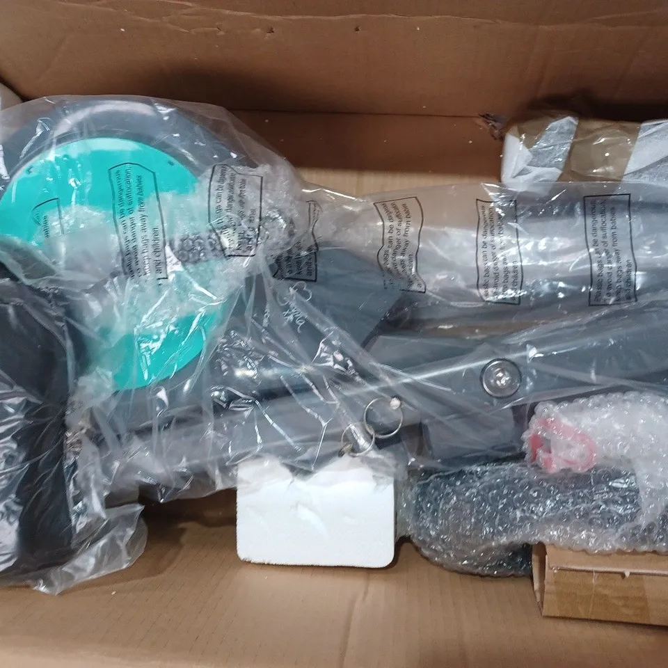 DAVINA FITNESS FOLDING MAGNETIC EXERCISE BIKE - MINT - COLLECTION ONLY