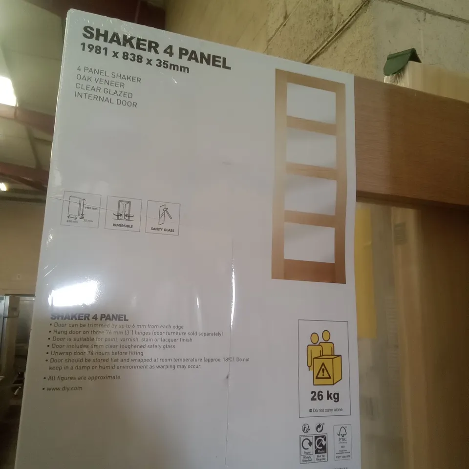 1981 X 838MM 4 PANNEL SHAKER OAK VENEER GLAZED INTERNAL DOOR