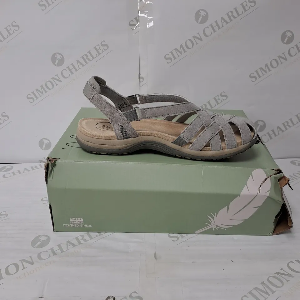 BOXED PAIR OF FREE SPIRIT ALEXA SANDALS IN SMOKE SIZE 4