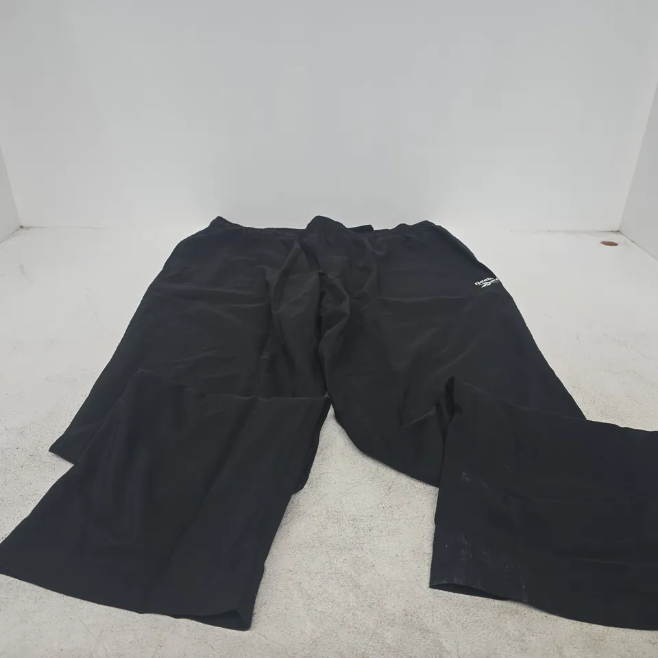 REEBOK TRAINING PANTS – UK XL – BLACK