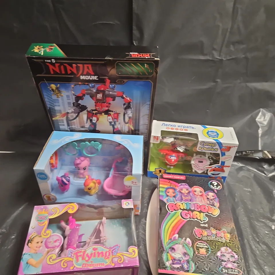 BOX OF APPROXIMATELY 10 ASSORTED KIDS TOYS TO INLCUDE