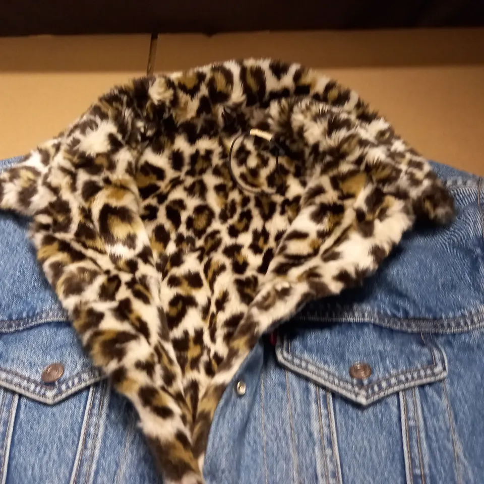 LEVIS DENIM FAUX FUR LINED JACKET - S/P
