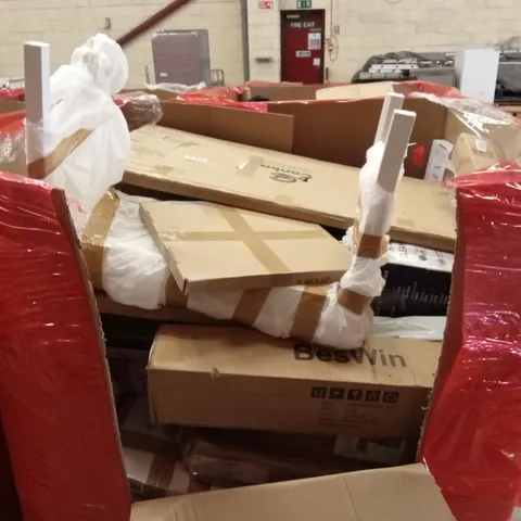 PALLET OF ASSORTED HOUSEHOLD GOODS AND PRODUCTS TO INCLUDE; CARPET CLEANER, AIR FRYER, BOXED FURNITURE ETC