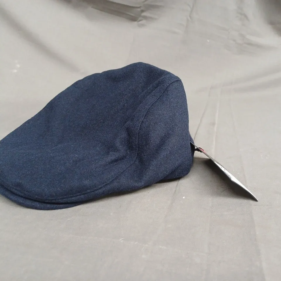 TED BAKER ALFREDE FLAT CAP IN NAVY M/L