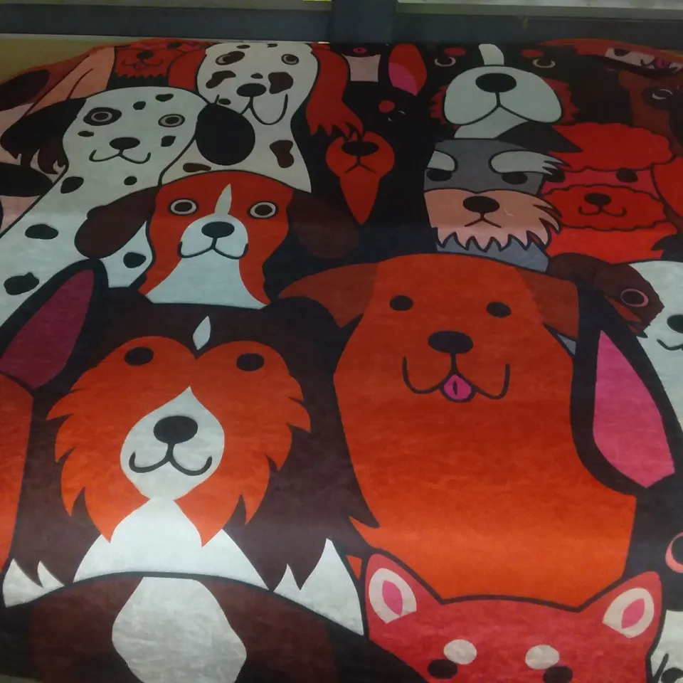 BATHMAT WITH DOG PRINT 