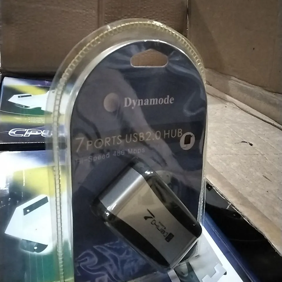 PALLET OF DYNAMODE 7 PORTS USB 2.0 HUB AND CPU STANDS 