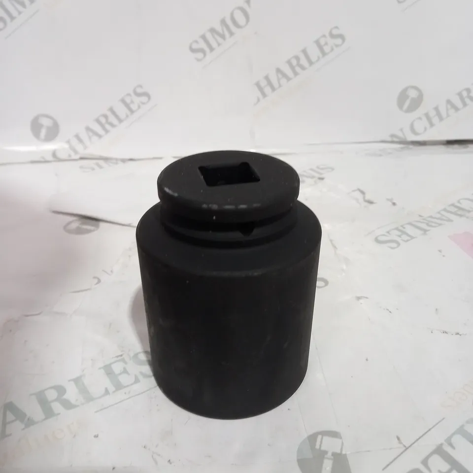 52MM ISS - UK SOCKET