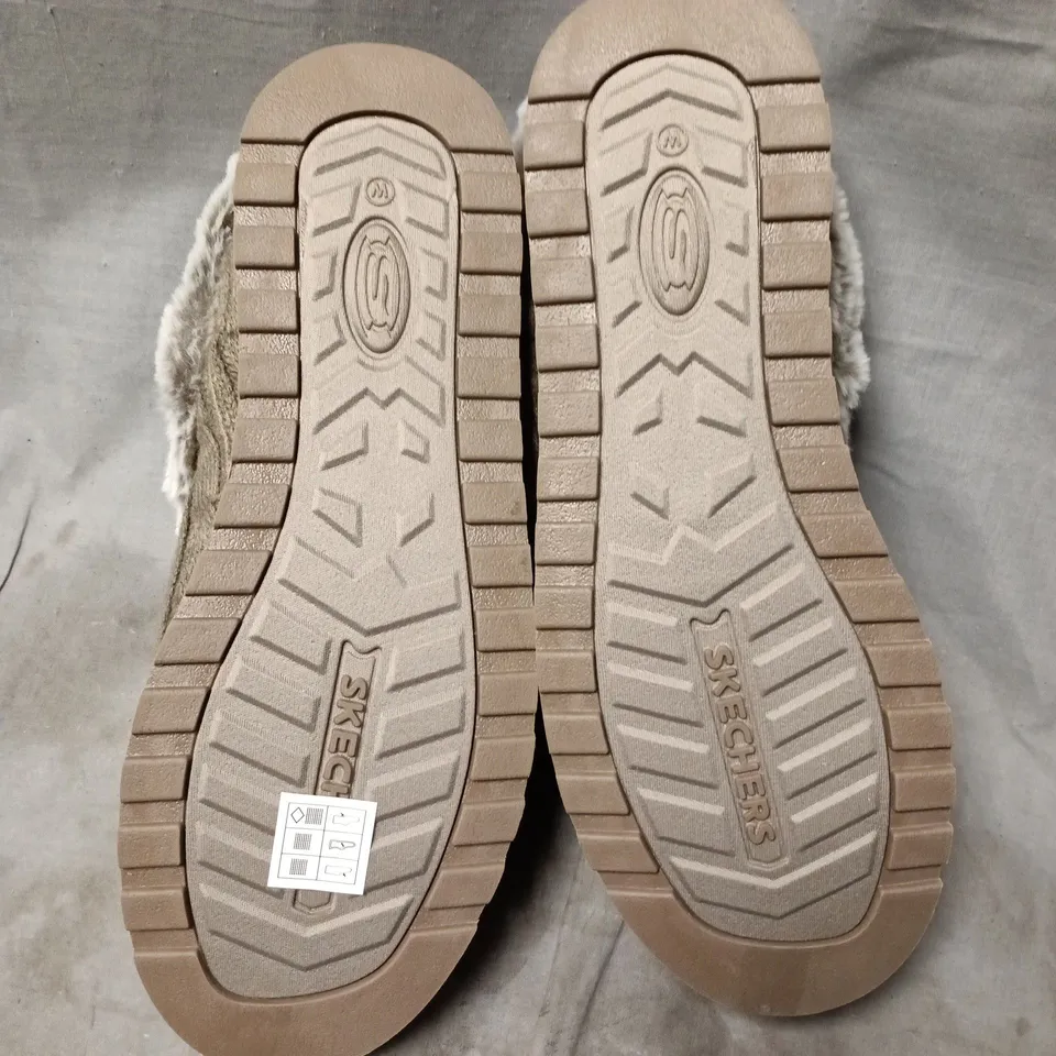 SKECHERS BOBS MEMORY FOAM SLIPPERS – KEEPSAKES ICE ANGEL TAUPE, UK 6 (EU 39) WOMEN’S