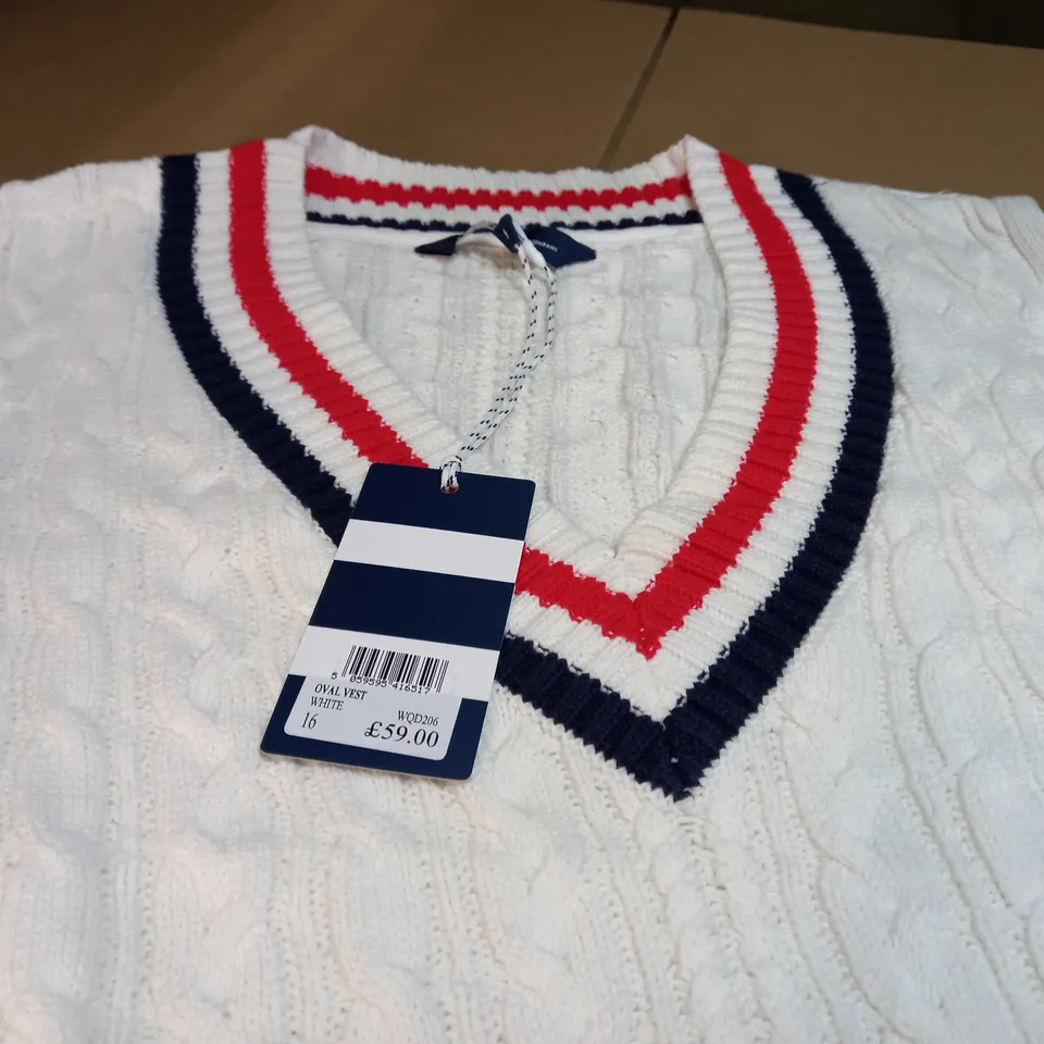 CREW CLOTHING COMPANY KNITTED WHITE OVAL VEST - SIZE 16