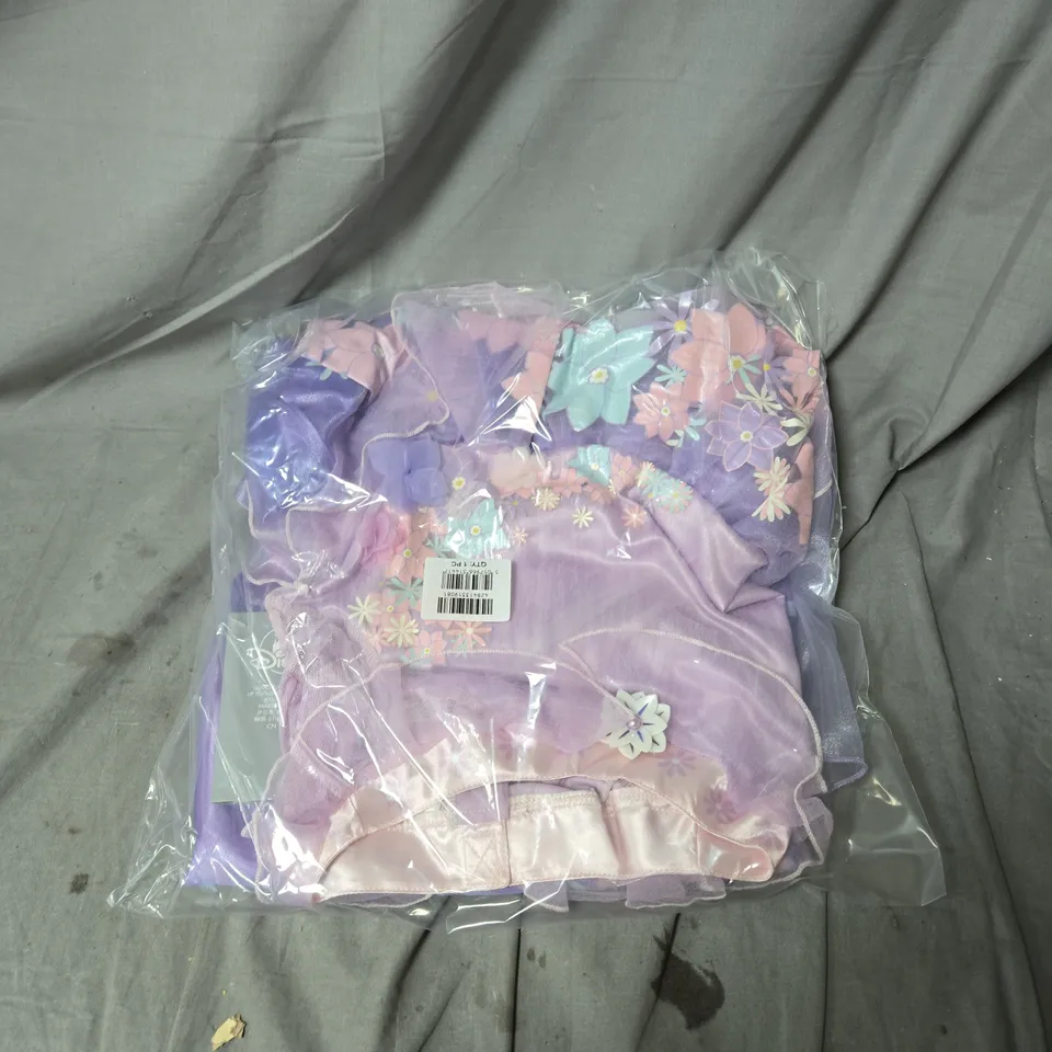 BOX OF APPROXIMATELY 16 DISNEY ENCHANTO ISABEL COSTUMES SIZE 7-8 YEARS 