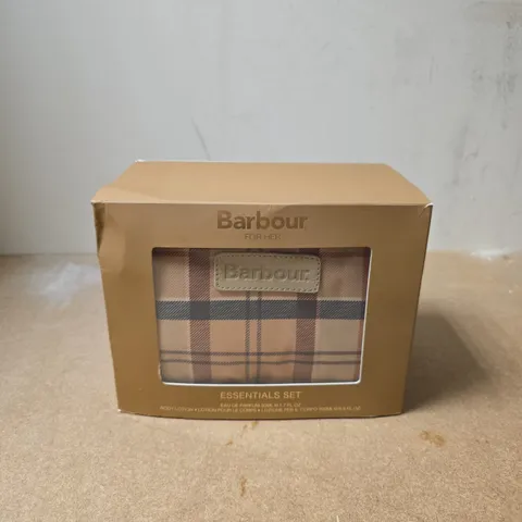 BOXED BARBOUR FOR HER ESSENTIALS SET