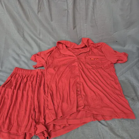 CMFRT SOFT SHORT PYJAMA SET IN RUST RED SIZE XL