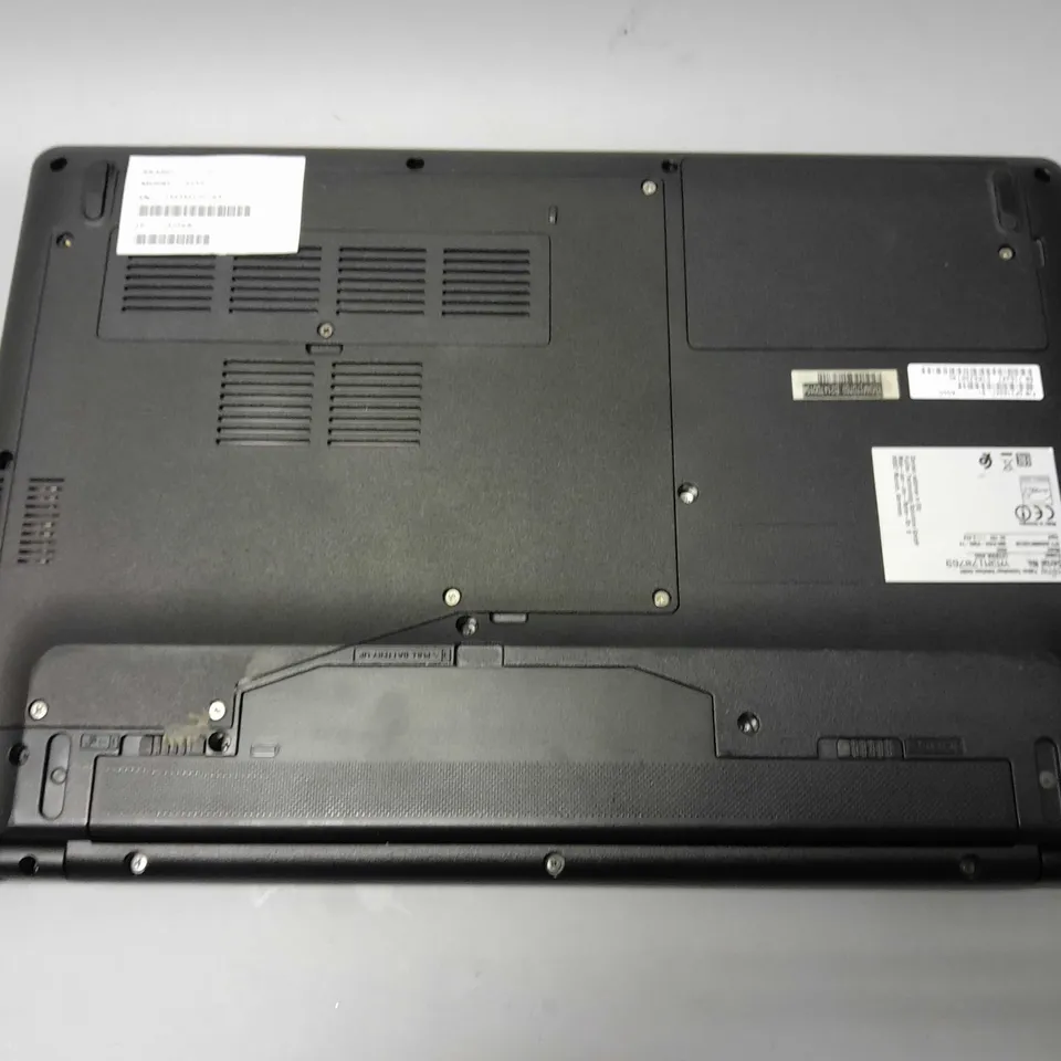 FUJITSU LIFEBOOK A555 LAPTOP 