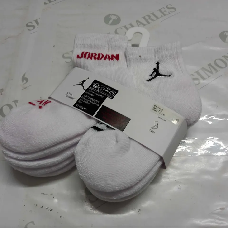 6 PACK OF JORDAN CUSHIONED ANKLE SOCKS IN WHITE - BOYS XXS 4-5