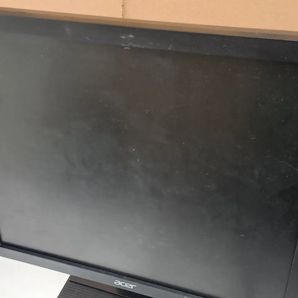 UNBOXED ACER 17" LCD MONITOR - V176L